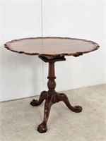 ANTIQUE PIE CRUST TABLE WITH BALL & CLAW FEET