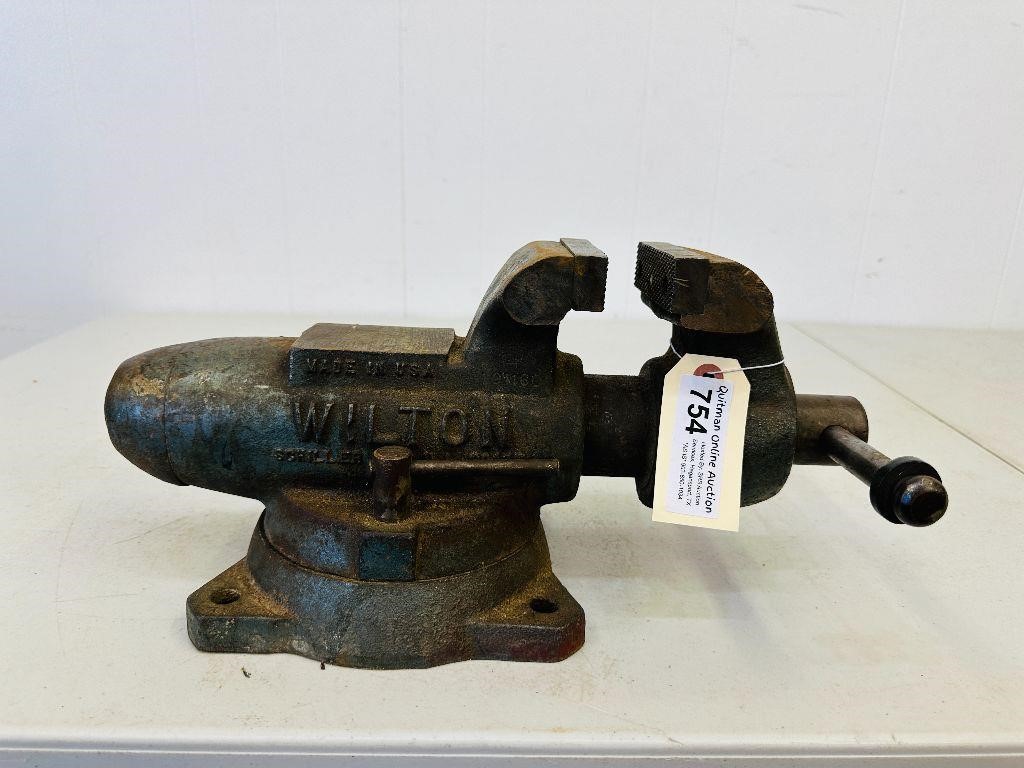 April Consignment Auction - Lanterns, Tools, Sewing & MORE