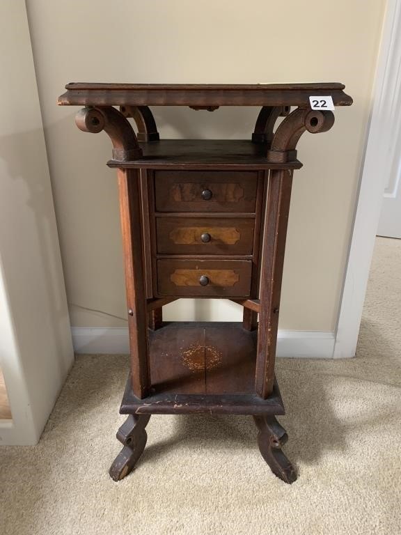 ANTIQUE WOOD GAME TABLE WITH ROTATING CENTER