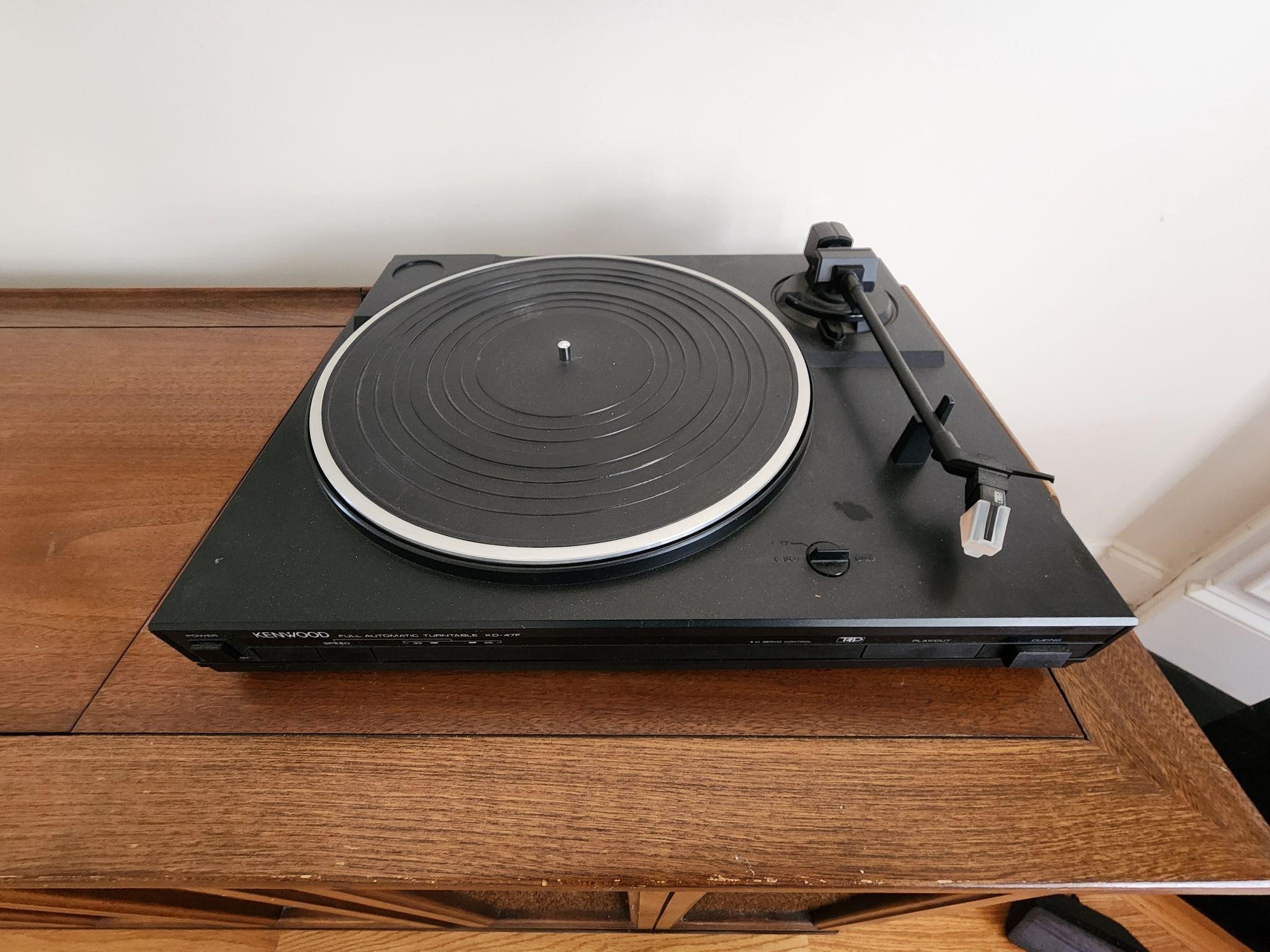 Kenwood record player working as it should