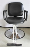 Orbit Hydraulic Salon Chair