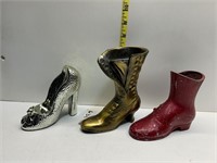BRASS SHOE, METAL PAINTED RED SHOE AND CERAMIC