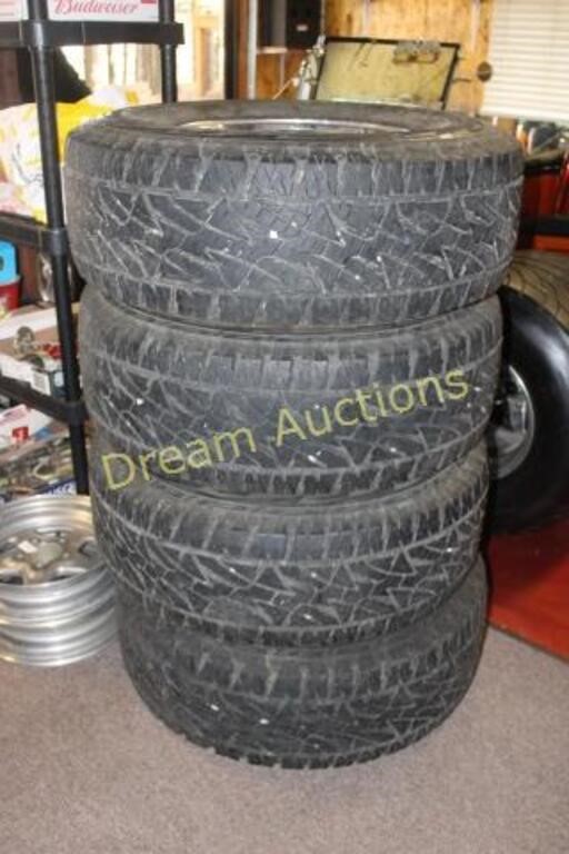 4 Bridgestone LT315/70 R17 Tires & 4 Hummer Covers