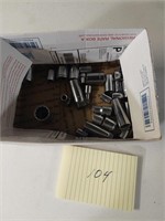 Lot of assorted sockets