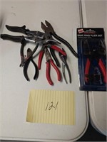 Lot of assorted pliers