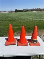 4 safety cones