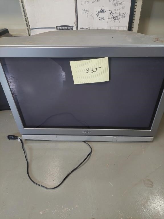 Toshiba 32" TV, no remote