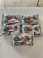 (5) Hershey's Kisses Creamy Milk Chocolate