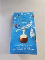 Lot of Lindt Lindor White Chocolate Truffles