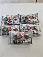 (5) Hershey's Kisses Creamy Milk Chocolate