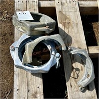 Lot of 4 Irrigation Pipe Clamps