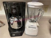 Osterizer blender & Mr. Coffee maker (clean)