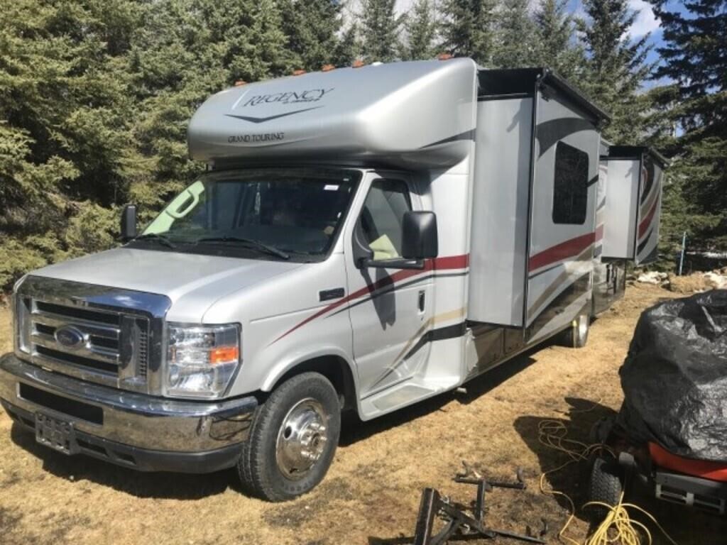 2010 Triple E Regency "C" Grand Touring 29' Motorh