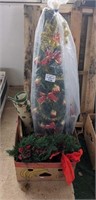 Artificial Christmas tree, wreaths & mat