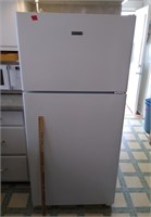 Hot Point Refrigerator  Model HPS16BTNCRWW