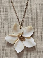 Ivory/10K Pendant Necklace