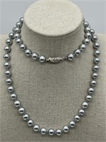 Vintage MIJ High-End Glass Pearl Necklace