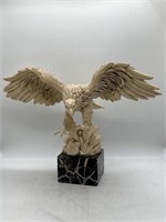 Italian Santini Eagle Sculpture Classic Figure