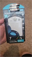 LED Toilet nightlight w batteries