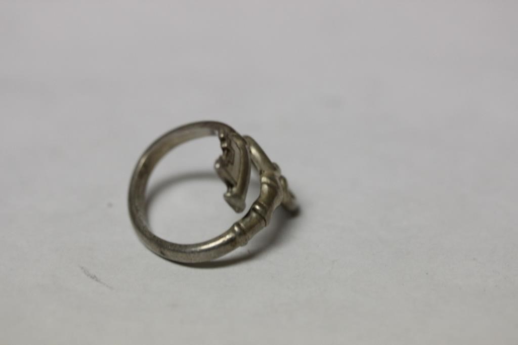 An Avon Sterling Key Ring