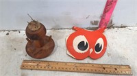 Red Owl Sewing Needle Packat, Little Wooden Pin Cu