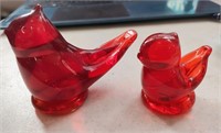 2 vtg CARDUNAL OF LOVE RED BIRDS, TITAN ART GLASS