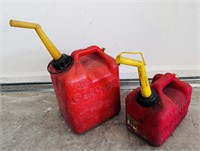 2 Gas cans