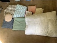 TWIN POLY COMFORTER, THROW PILLOWS AND BLANKETS