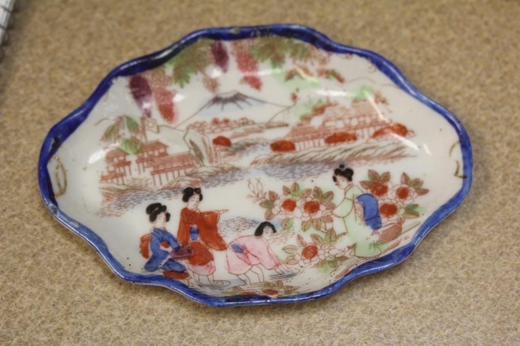 Vintage Japanese Geisha Girl Plate