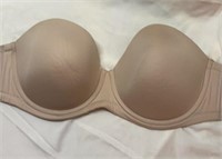 F7) 38DDD strapless bra. Gently used.