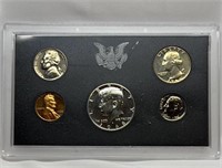 OF) 1968 U.S. proof set with silver half dollar