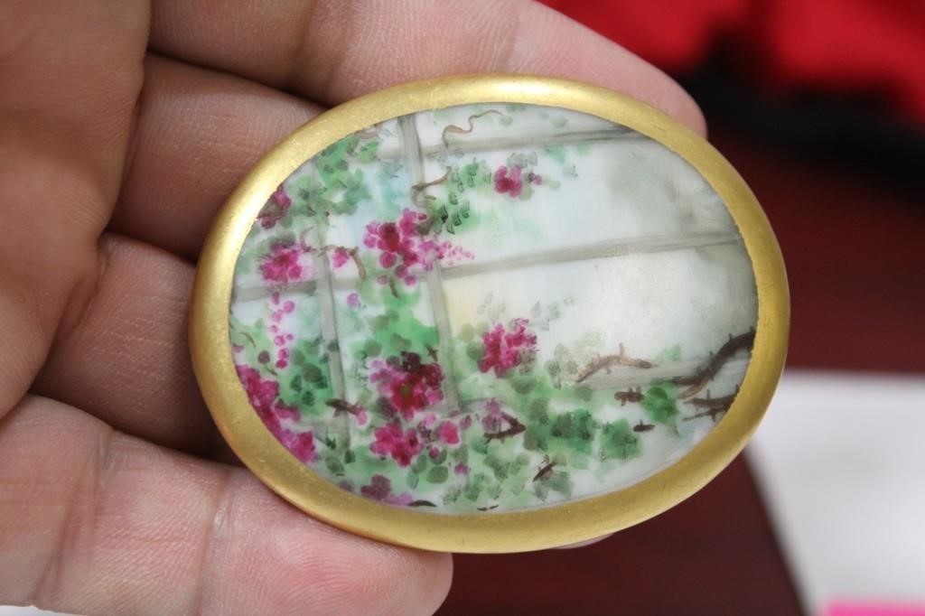 A Handpainted Victorian Porcelain Pin or Brooch