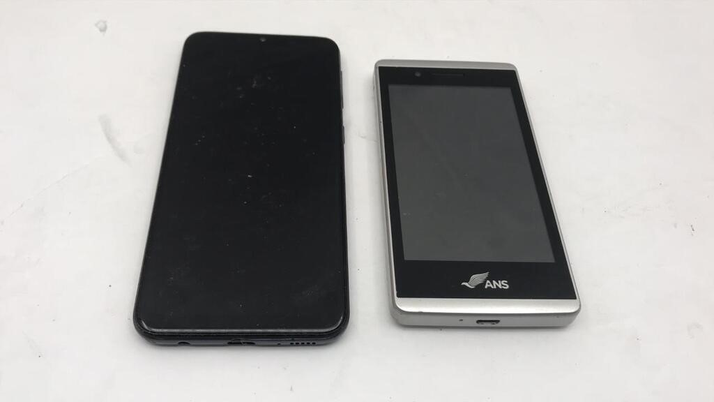 2 Old Cellphones - Ans & Samsung - Unknown Details
