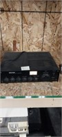Radio shack mpa-95 100 watt PA AMP (powers on)