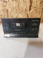 Realistic 14-647 Cassette tape deck. Untested.