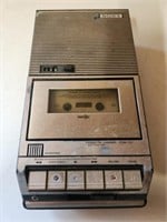 Sony TCM-757 Cassette-Corder. Untested.