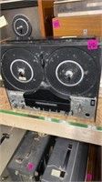 Tandberg 6000 stereo reel to reel, powers on,