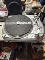 Gemini TT-2000 turntable. Untested.