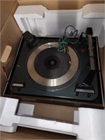 Garrard turntable. Unknown model. Untested in