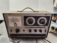 Dynascan Model 960 Transistor Radio Analyst does