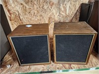 RCA Stereo Speakers 8x8x6