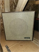 Realistic unknown model stereo speaker. Untested.