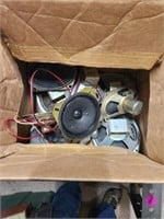 Lot of small/tweeter type speakers. Untested.