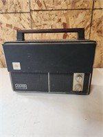 Windsor multi-band radio. Unknown model. Front