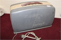 Murray Portray 8 Projector