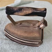 F2) Antique  Iron  (Cord is missing)