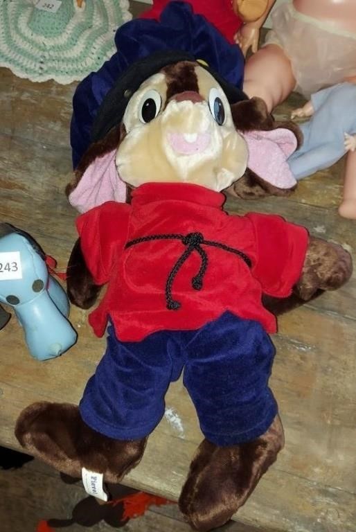 RESCUE RANGERS STUFFED DOLL AND VINYL DOG
