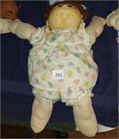 VINTAGE BROWN HAIRED CABBAGE PATCH DOLL