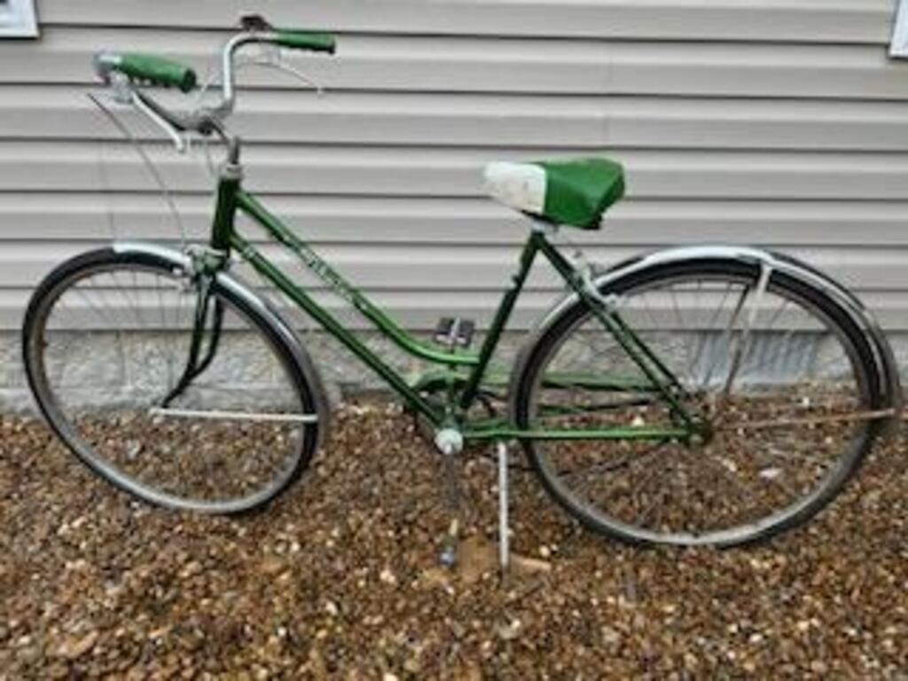 1973 LADIES 3 SPEED SCHWINN