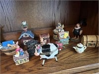 Miniature trinket boxes, including cow